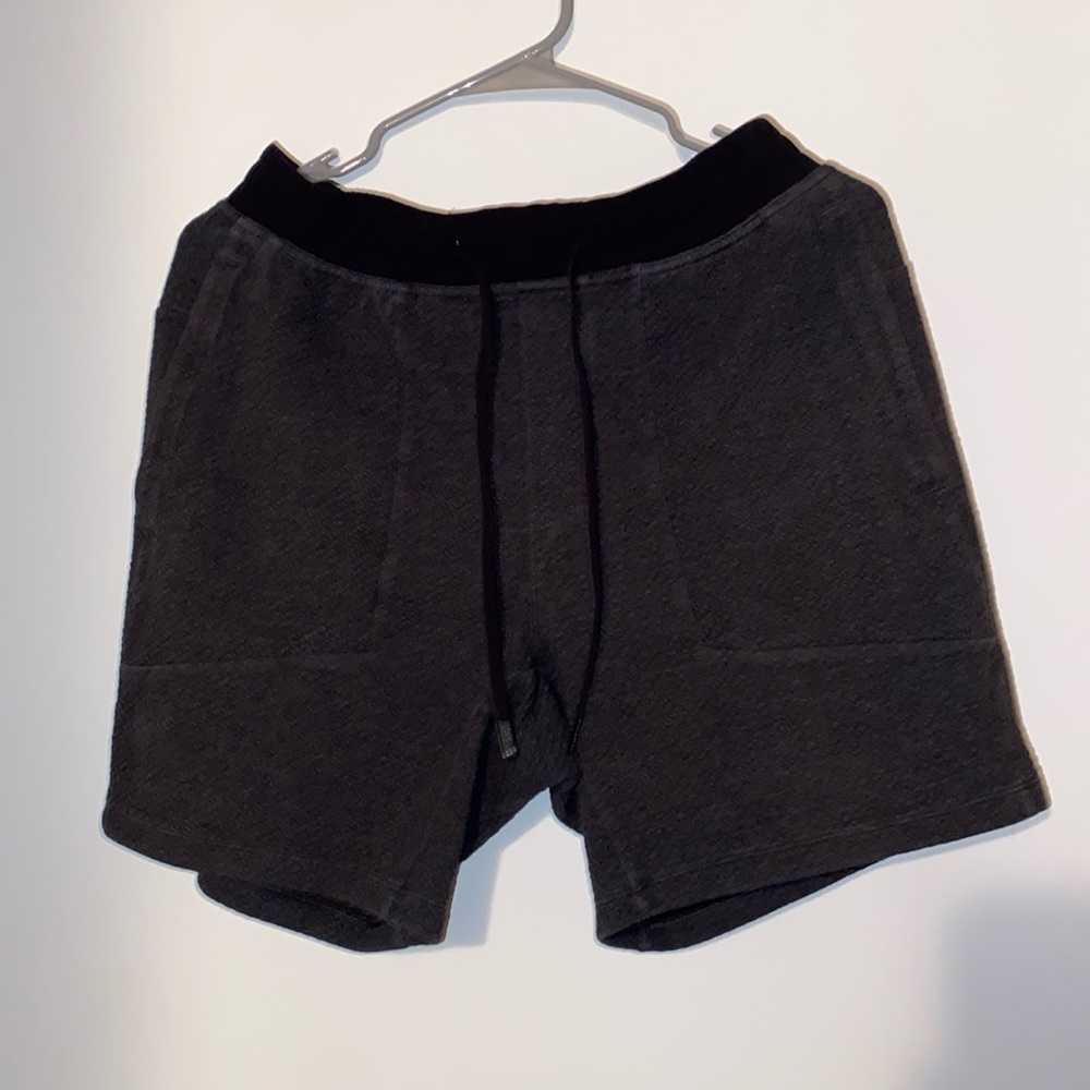 At Ease Short 7” Linerless